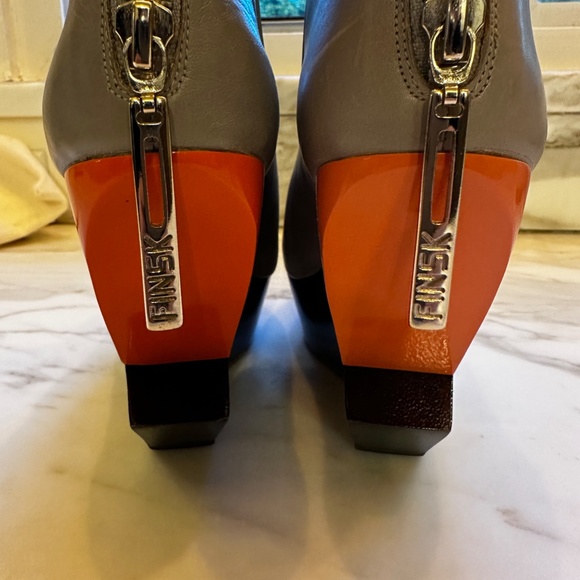 Finsk grey leather orange and brown wooden wedge booties, size 5.5 - Picture 8 of 12